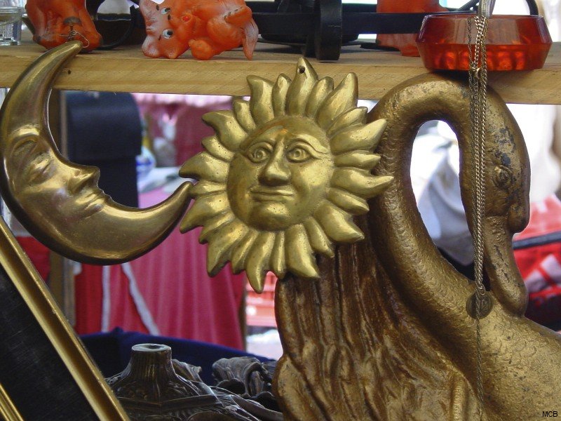 Bric-à-Brac lunaire